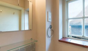 AFL CONSTRUCTION-THREE BATHROOMS IN HAMPSTEAD, NW11, LONDON